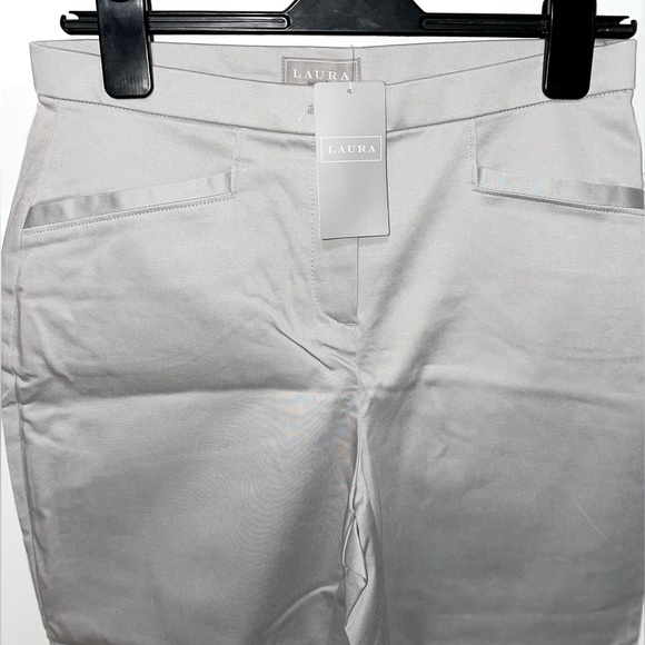 Laura | NWT Light Grey Ankle Capris Pants - Picture 3 of 11